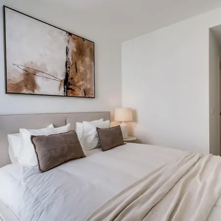 3br With Great Panoramic Views At Oceana Gardens Apartment